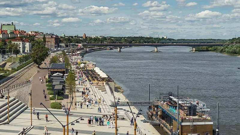 Vistula Boulevards วอร์ซอ  เมืองหลวงของโปแลนด์