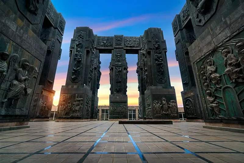 ขับรถเที่ยวจอร์เจียด้วยตัวเอง ขับรถเที่ยวจอร์เจียด้วยตัวเอง