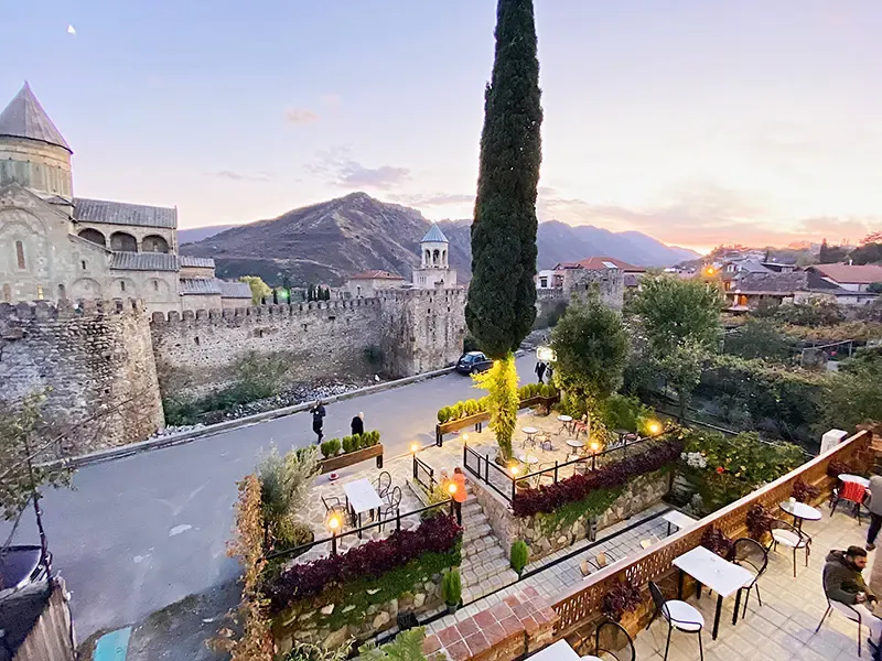 ขับรถเที่ยวจอร์เจียด้วยตัวเอง ขับรถเที่ยวจอร์เจียด้วยตัวเอง