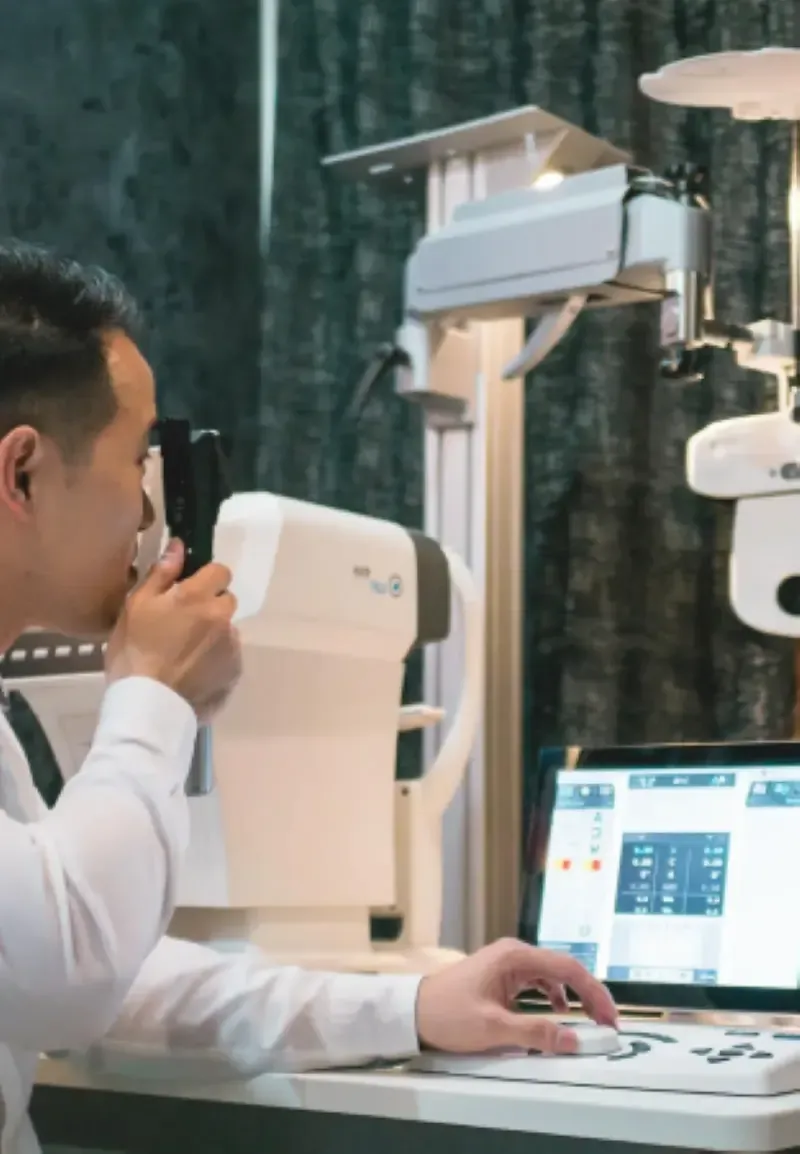 เลือกแว่นสายตาที่ตัดโดยผู้เชี่ยวชาญ