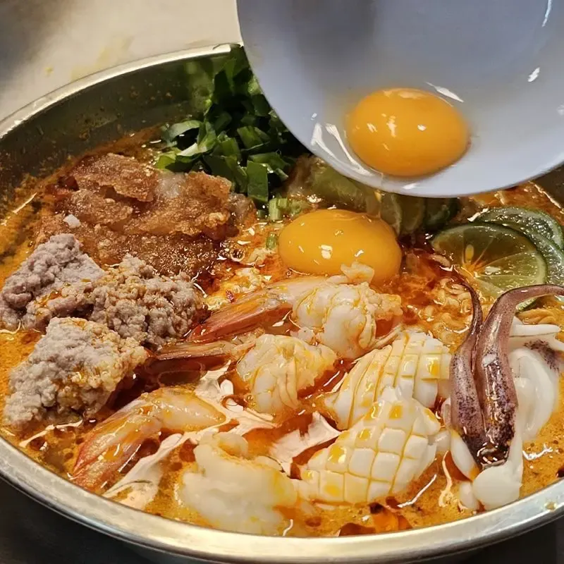 ร้านอาหารบรรทัดทอง เจ๊โอว 