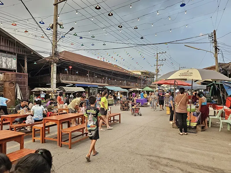 เที่ยวกำแพงเพชร