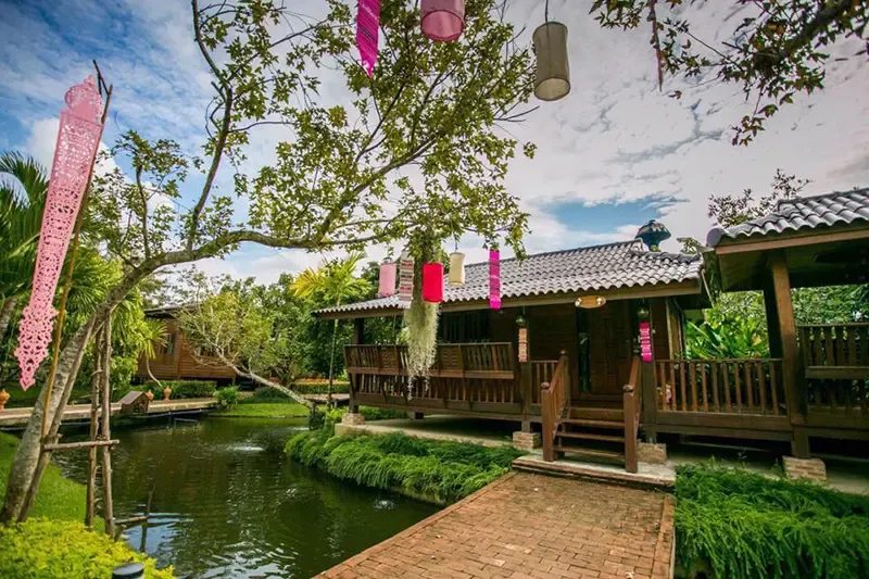 ที่เที่ยวลำพูน