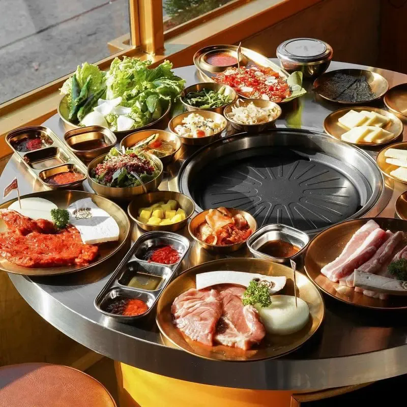 ปิ้งย่างใกล้รถไฟฟ้า BTS ร้าน MunJom.A