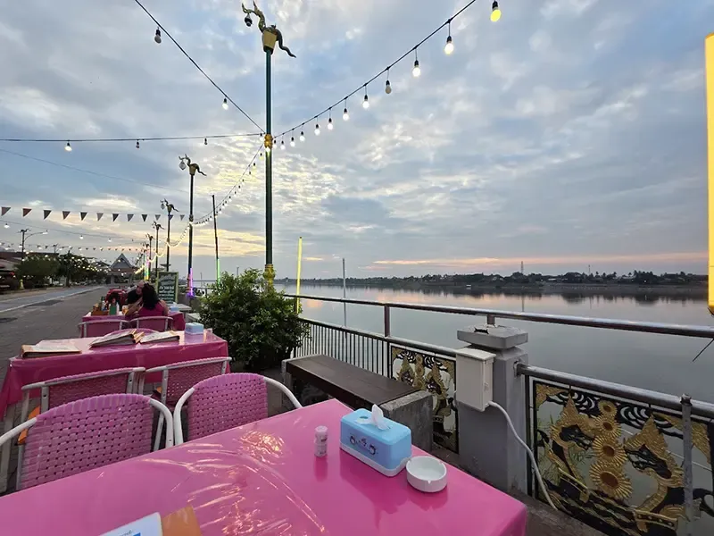 ที่เที่ยวหนองคาย ที่พักหนองคาย ร้านอาหารหนองคาย