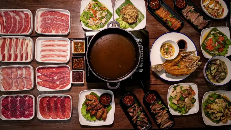 ร้านอาหารบรรทัดทอง ท่าน้ำนัว