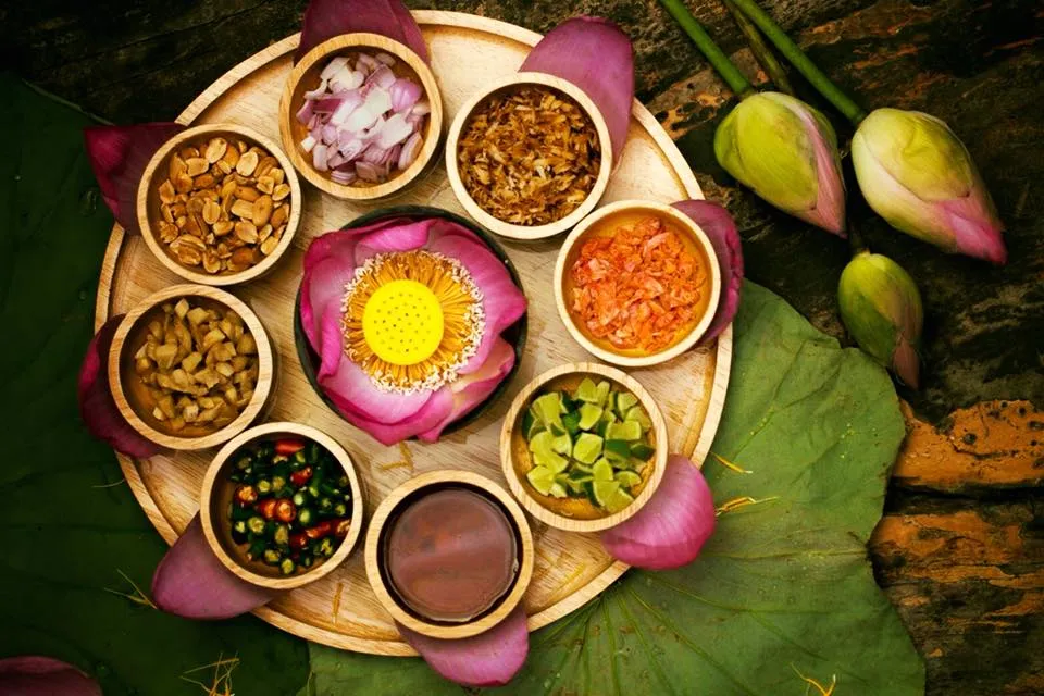 RED LOTUS Café.jpg RED LOTUS Café.jpg