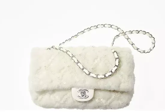 กระเป๋าหนังแกะ CHANEL