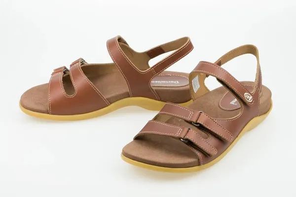 Dortmuend แบรนด์รองเท้าสำหรับคุณแม่ตั้งครรภ์ 