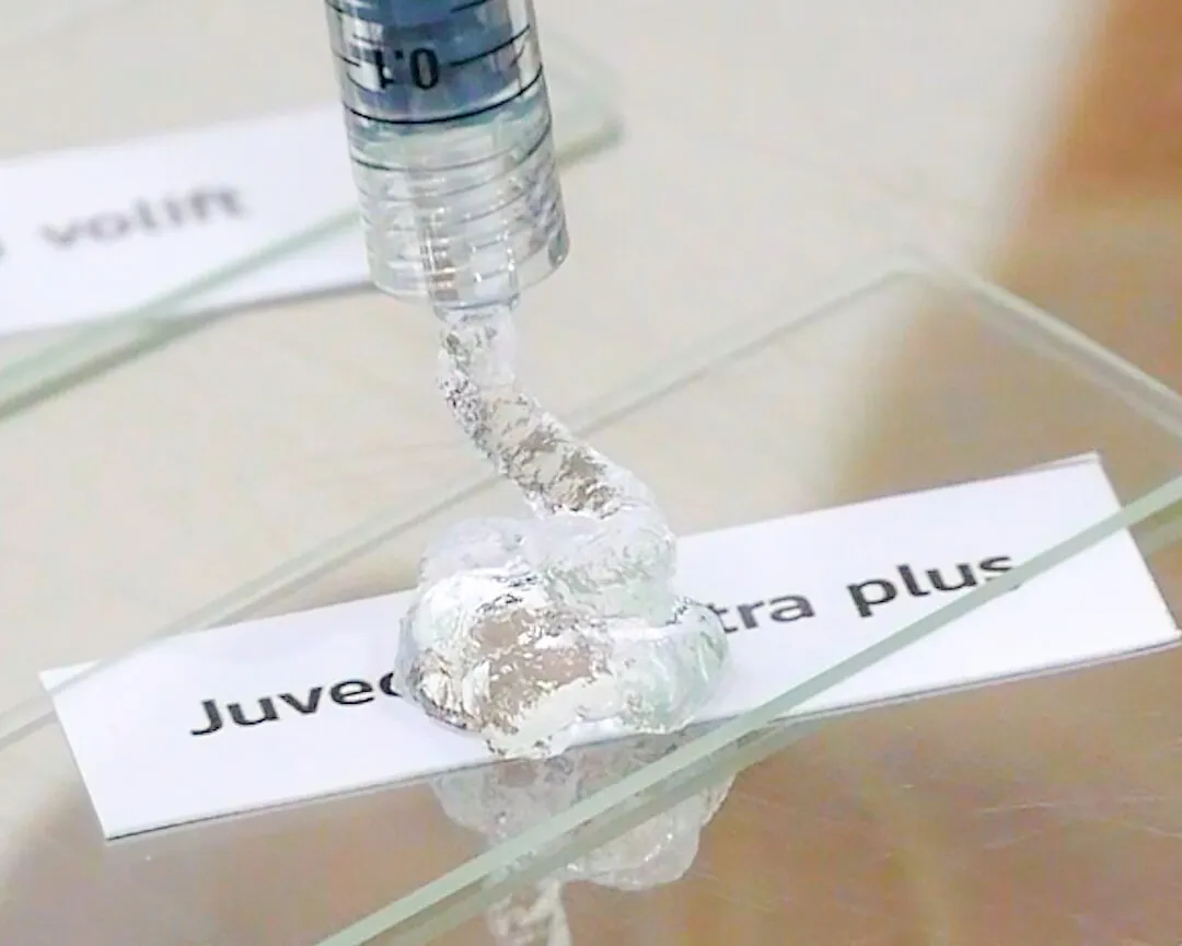 ลักษณะเนื้อเจลสำหรับฉีดฟิลเลอร์ใต้ตา