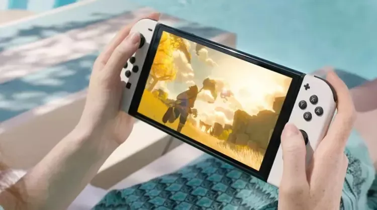 Nintendo Switch รุ่น OLED อัพไซส์หน้าจอช่วยให้เล่นเกมได้อย่างเต็มตา 