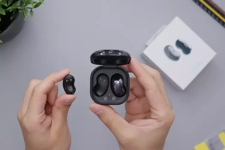 หูฟังบลูทูธ ไอเทมจำเป็นของคนรุ่นใหม่ 