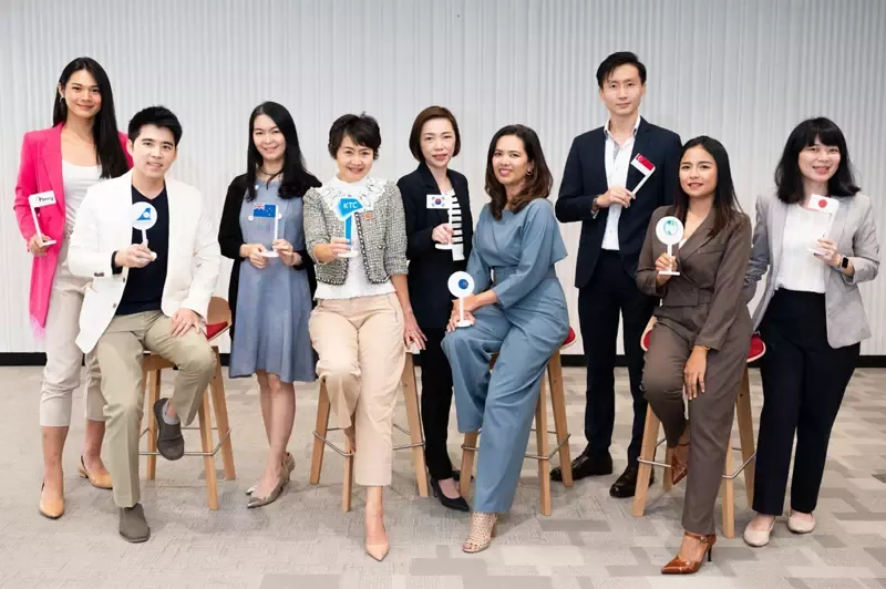 D2-1746-Group-Picture-1 D2-1746-Group-Picture-1