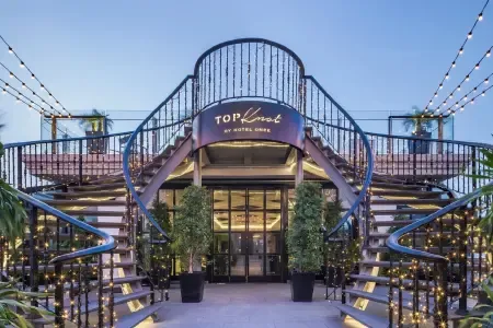 Rooftop Bar ที่ Top Knot Rooftop Bar & Restaurant - โรงแรมวันซ์ กรุงเทพ