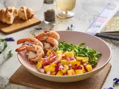 ห้องอาหารริมสวน