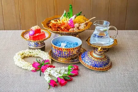 โปรโมชั่นรับเทศกาลข้าวแช่ - โรงแรม Centara Grand at Central Plaza Ladprao ห้องอาหารสวนบัว