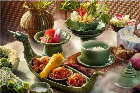 โปรโมชั่นรับเทศกาลข้าวแช่ - โรงแรม Grand Hyatt Erawan Bangkok ห้องอาหาร Erawan Tea Room