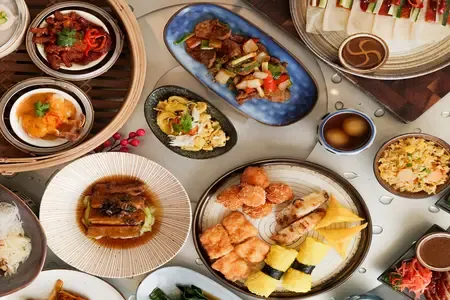 ห้องอาหารจีนหล่งฟ่ง (Loong Foong)