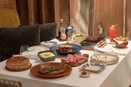 โรงแรมแกรนด์ ไฮแอท เอราวัณ กรุงเทพฯ (Grand Hyatt Erawan Bangkok)