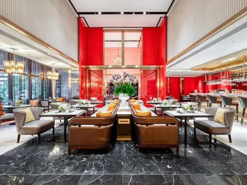 โรงแรม ดิ แอทธินี โฮเทล แบงค็อก, อะ ลักซ์ชูรี คอลเล็คชั่น โฮเทล