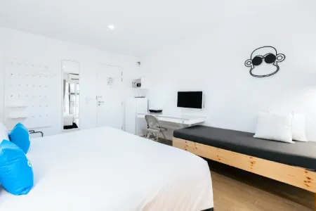 Blu Monkey Bed & Breakfast Phuket