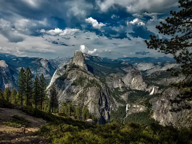 เที่ยววัลเล่ย์ (Valley Visitor Center) เที่ยววัลเล่ย์ (Valley Visitor Center)