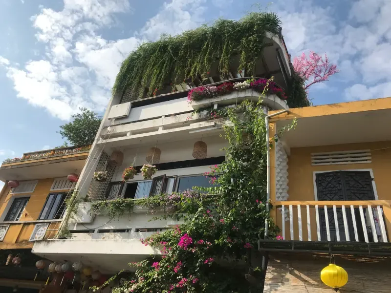 ร้านกาแฟในเมืองฮอยอัน