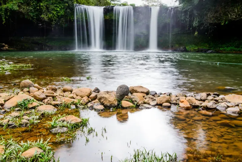 น้ำตกถ้ำจำปี ลาวใต้ น้ำตกถ้ำจำปี ลาวใต้