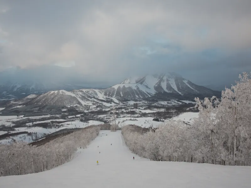 รุซุทสึ สกีรีสอร์ท