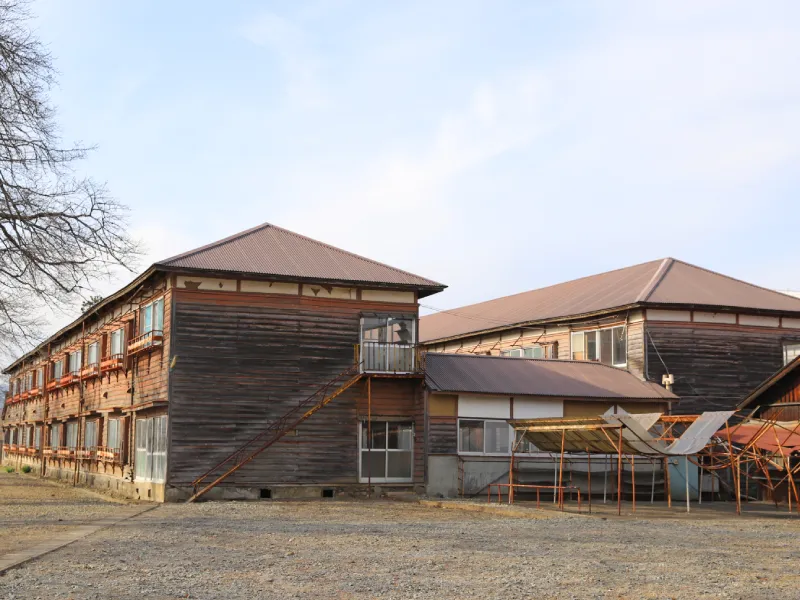 โรงงานทอผ้า Tomioka Silk Mill