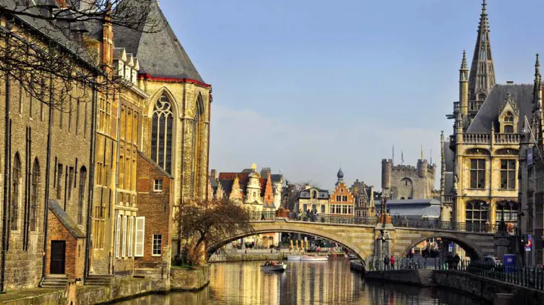 8 TRENDY CITIES FOR 2014 นักเดินทางโหวต 8 เมืองนี้ที่น่าเที่ยว