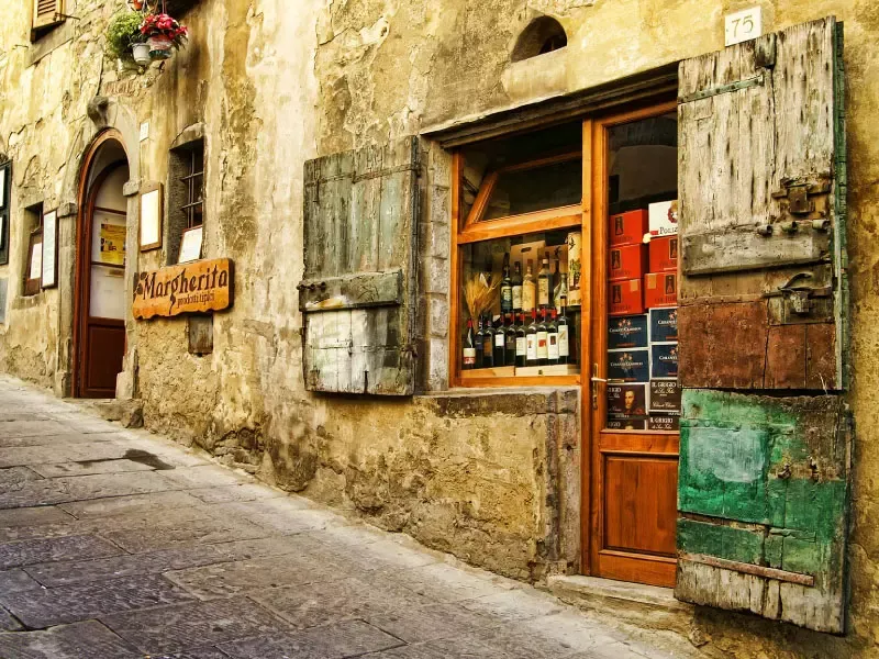 เมืองมอนเตพูลชิอาโน (Montepulciano) เมืองมอนเตพูลชิอาโน (Montepulciano)