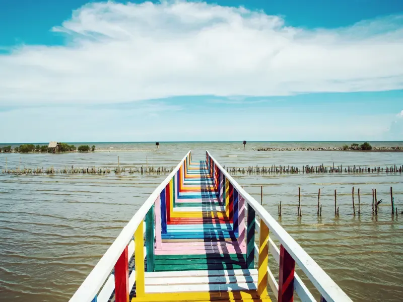 สะพานสายรุ้ง สมุทรสาคร