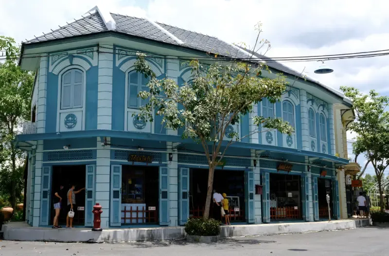 ชมเฌยสตูดิโอ ที่กินที่เที่ยวนนทุบรี