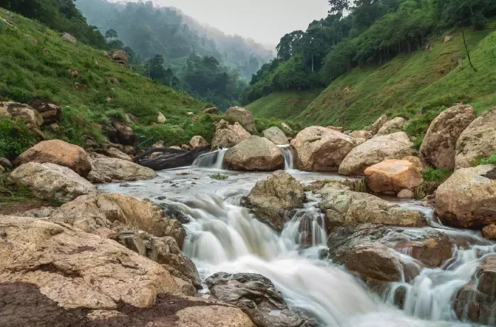 น้ำตกช่องลม