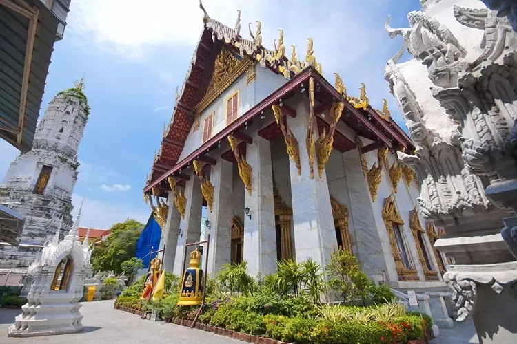 วัดระฆังโฆสิตารามวรมหาวิหาร