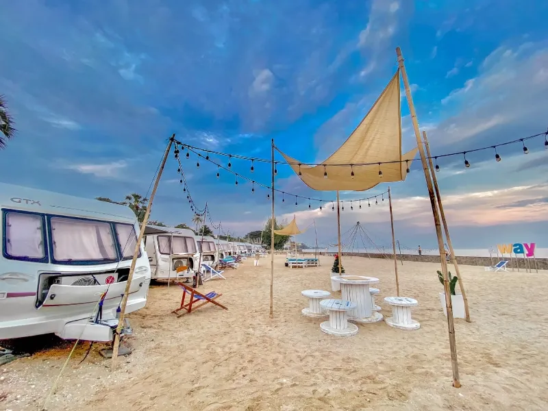 ที่พักรถบ้าน AWAY BY ADAY เพชรบุรี