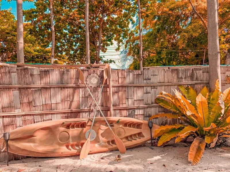 ที่พักรถบ้าน BEACH HOUSE CAMP สัตหีบ ชลบุรี