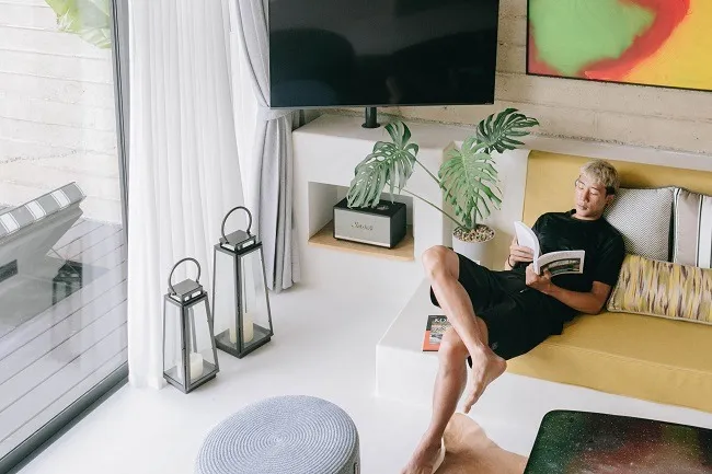 บรรยากาศภายในห้องพัก Fallingwater Pool Villa ที่ Cross River Kwai
    