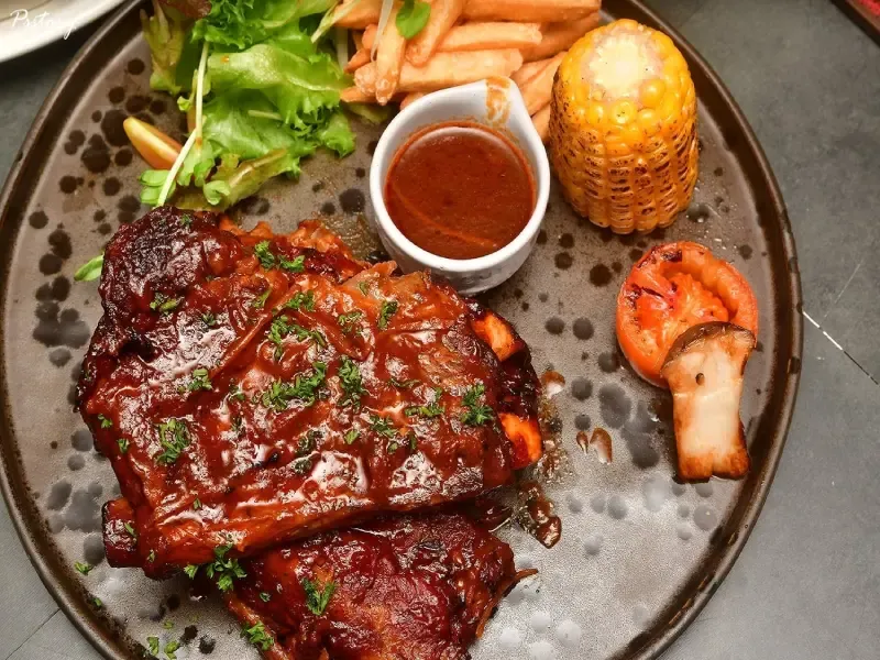 ร้าน Living Room Bistro Hua Hin ร้านอาหารหัวหิน วิวดี