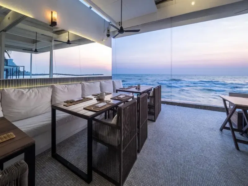 ร้านอาหารหัวหิน วิวดี ร้าน Oceanside Beach Club and Restaurant 