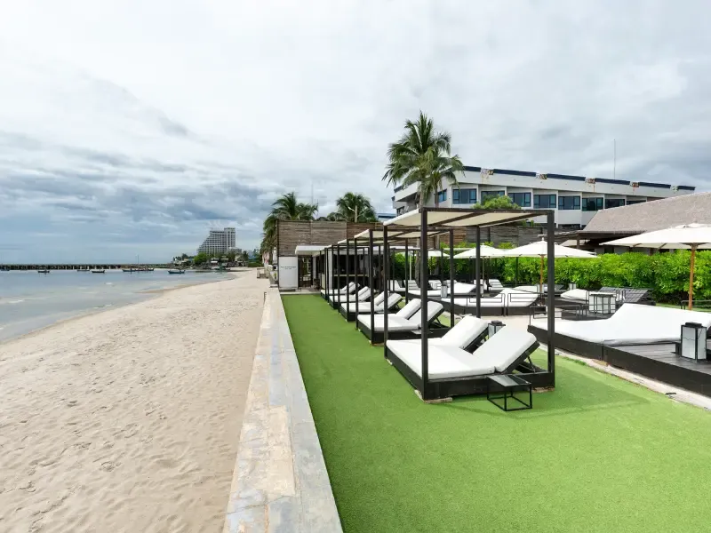 ร้าน Oceanside Beach Club and Restaurant