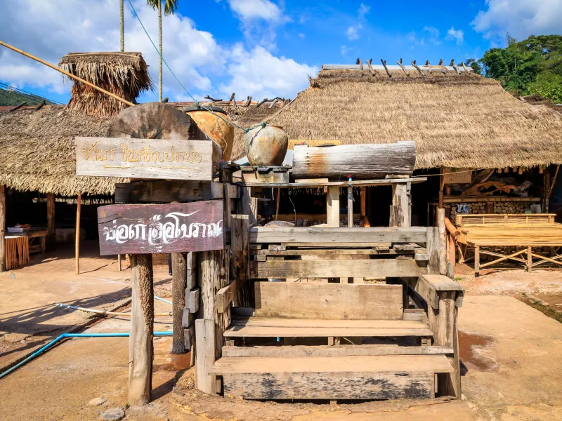เที่ยวชมปารีส สะพาน Pont Neuf