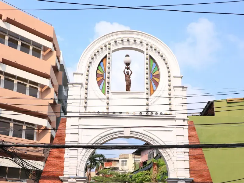 ซุ้มประตูแพร่งสรรพศาสตร์ ซุ้มประตูแพร่งสรรพศาสตร์