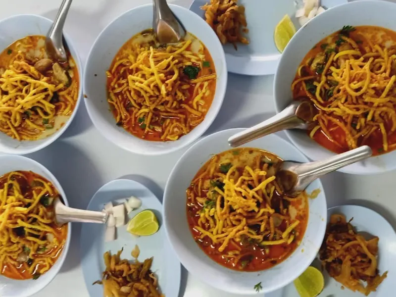 ข้าวซอยพอใจ ร้านอาหารเชียงราย