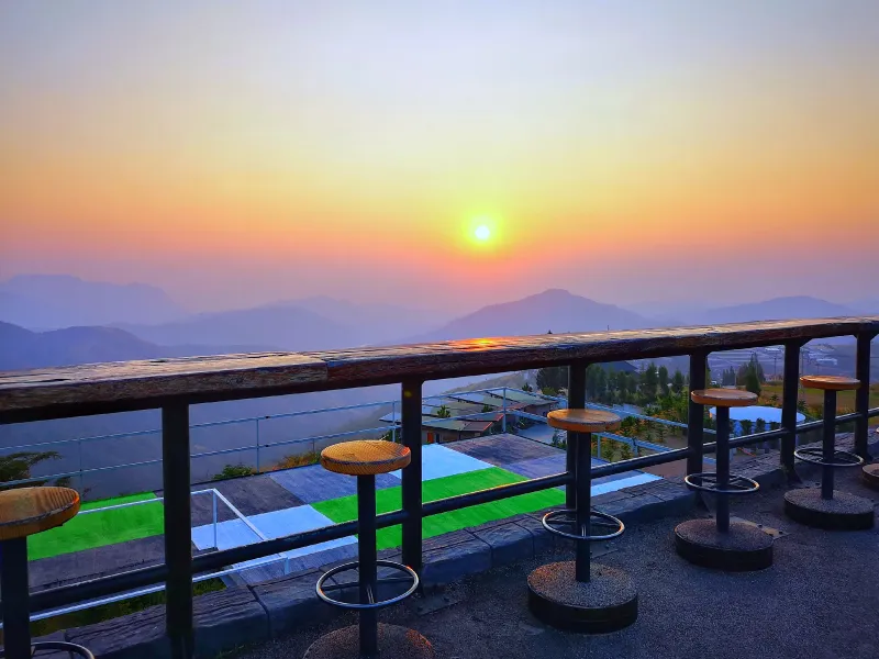 Pino Latte Resort and Cafe