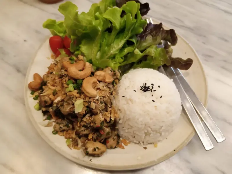 farm to table organic cafe กรุงเทพฯ