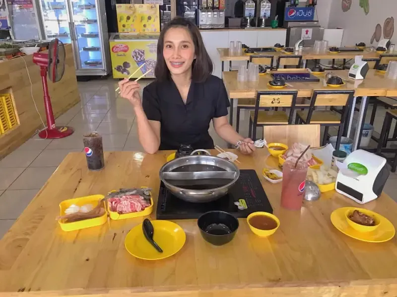 ร้านแพนด้าชาบู สกลนคร