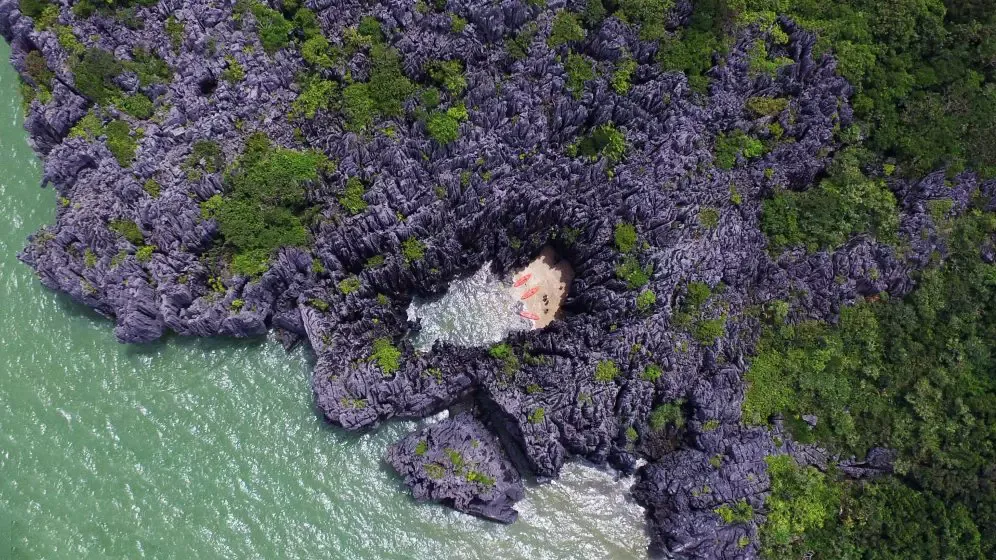 เที่ยวปราสาทหินพันยอด หมู่เกาะเขาใหญ่ Unseen ล้านปีของไทย เที่ยวปราสาทหินพันยอด หมู่เกาะเขาใหญ่ Unseen ล้านปีของไทย