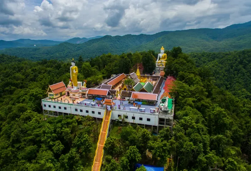 วัดพระธาตุดอยคำ หรือวัดหลวงพ่อทันใจ วัดพระธาตุดอยคำ หรือวัดหลวงพ่อทันใจ